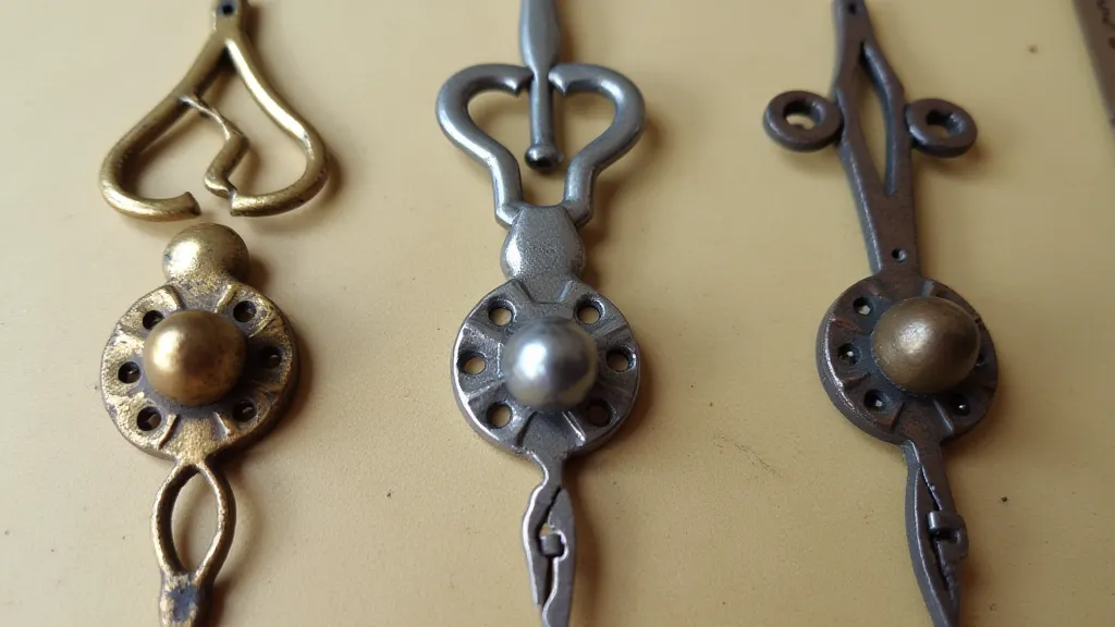 Different types of antique clock hands